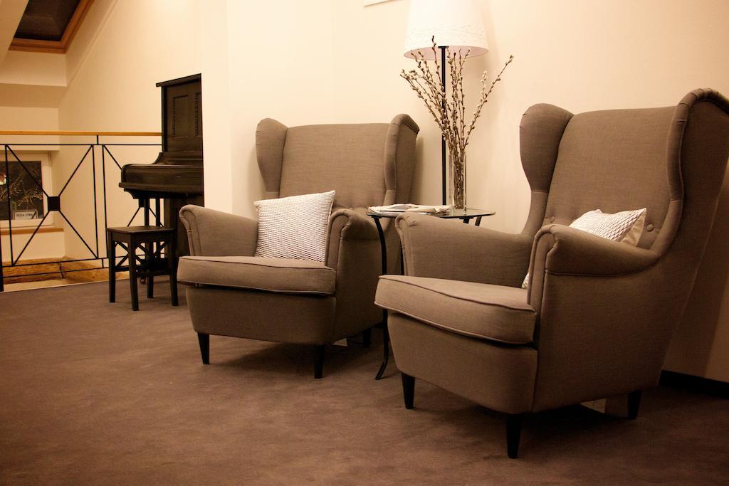 Hotel Marathon Senec Ngoại thất bức ảnh