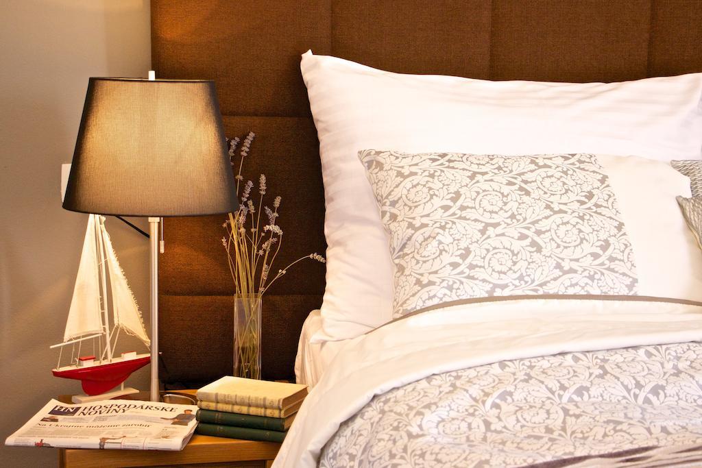 Hotel Marathon Senec Ngoại thất bức ảnh